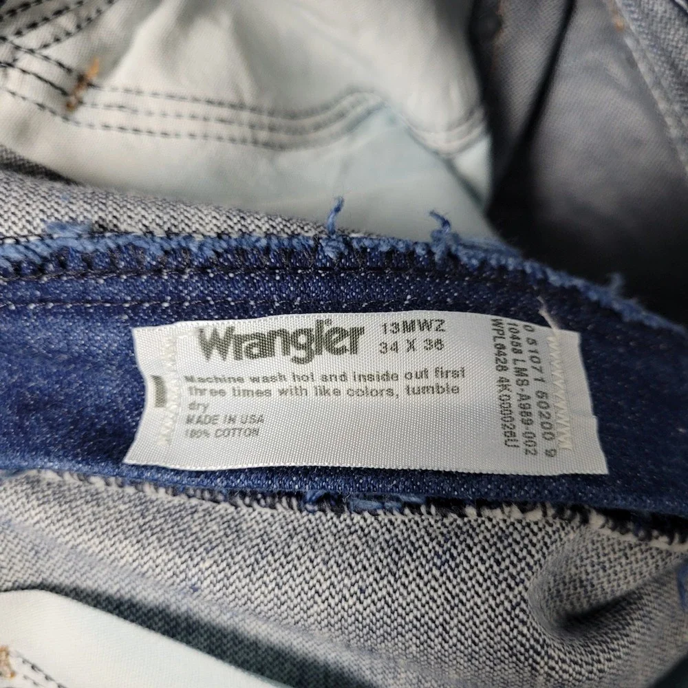 Vintage Wrangler 13MWZ Blue Denim Jeans USA Made 34x36 LM8-A989-002 Mens